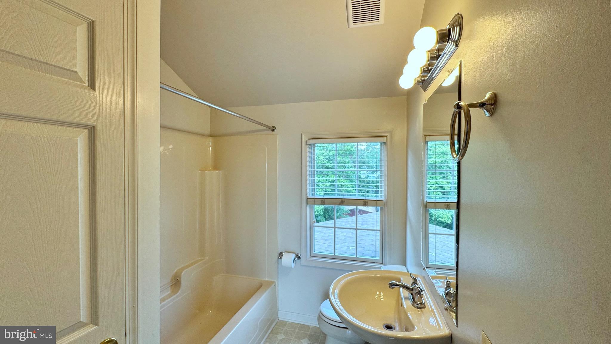 EASTPORT - Residential