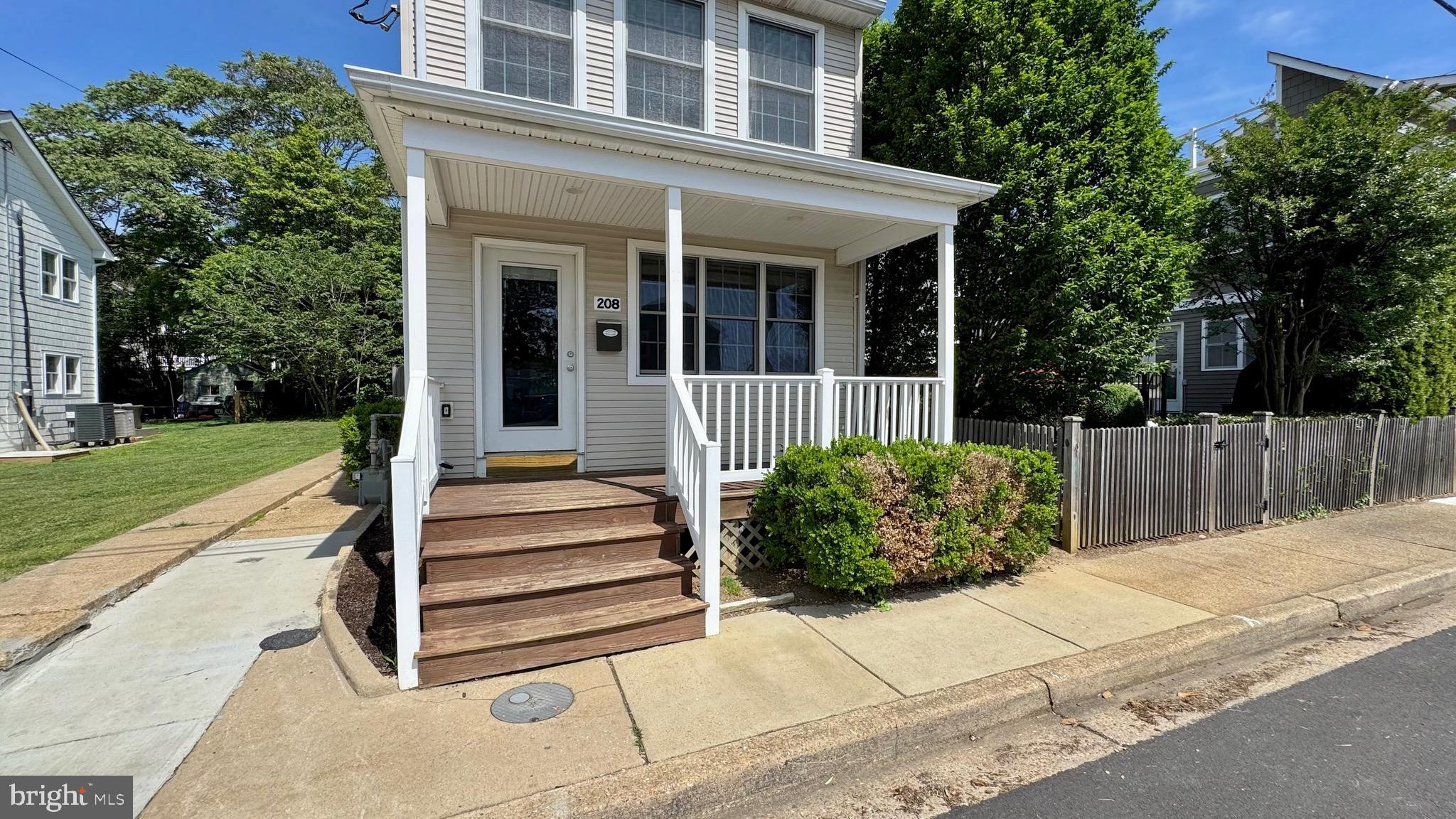 EASTPORT - Residential