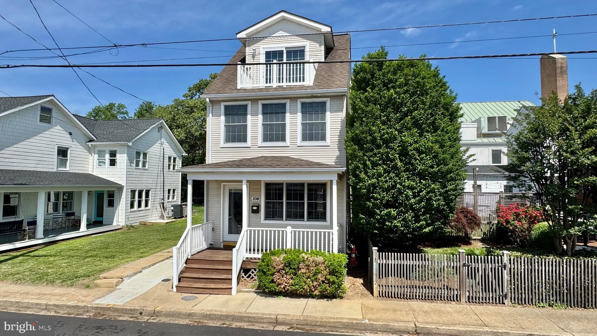 EASTPORT - Residential