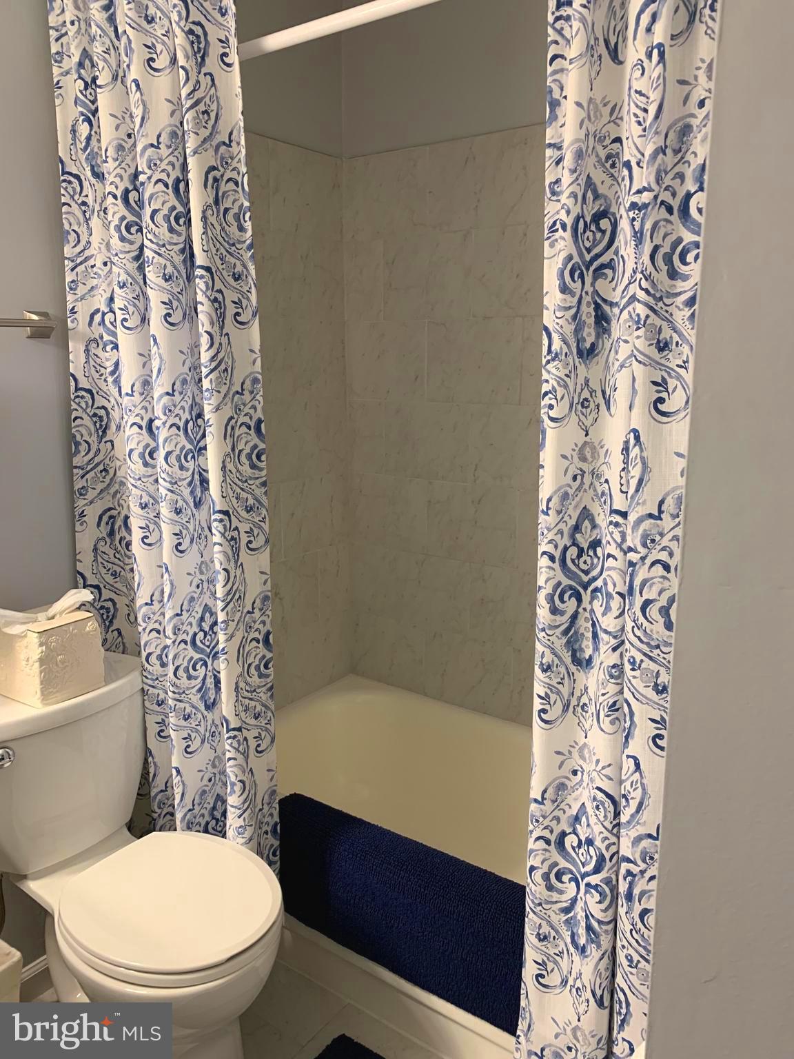 VICTORIA HEIGHTS - Residential