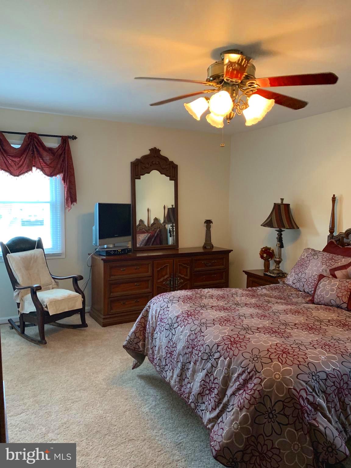 VICTORIA HEIGHTS - Residential