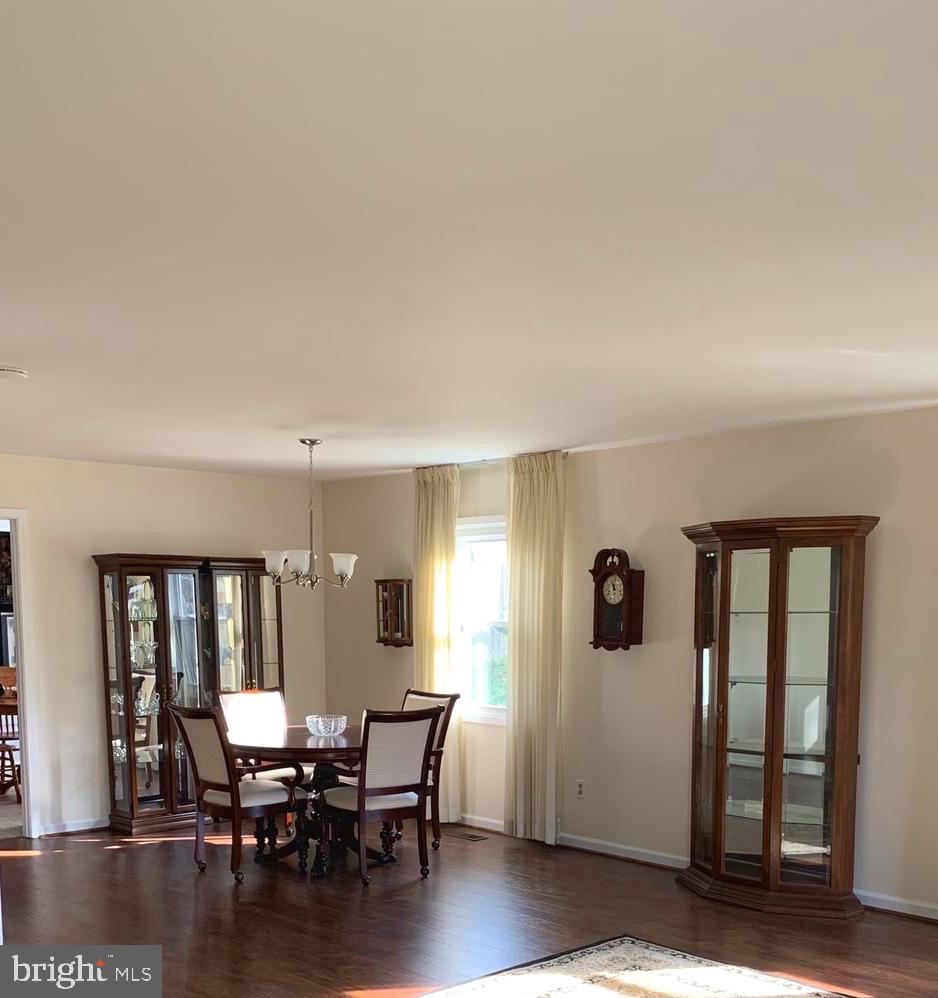 VICTORIA HEIGHTS - Residential