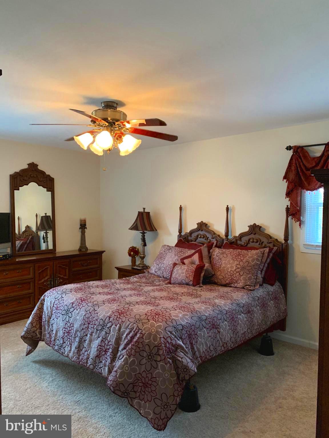 VICTORIA HEIGHTS - Residential