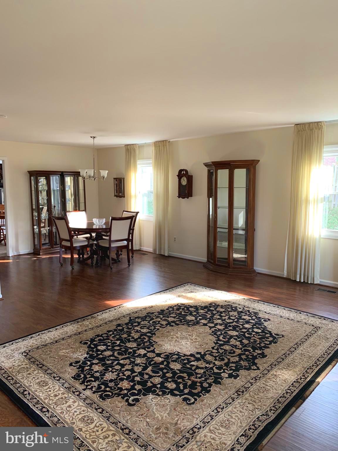 VICTORIA HEIGHTS - Residential