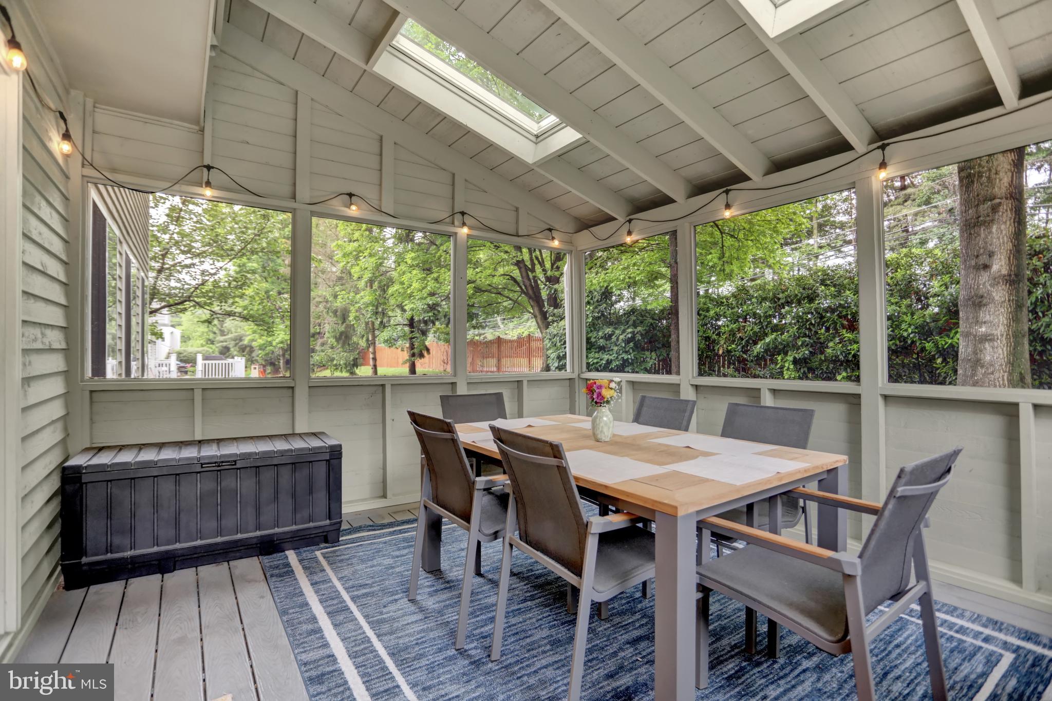 MAYFAIR - Residential