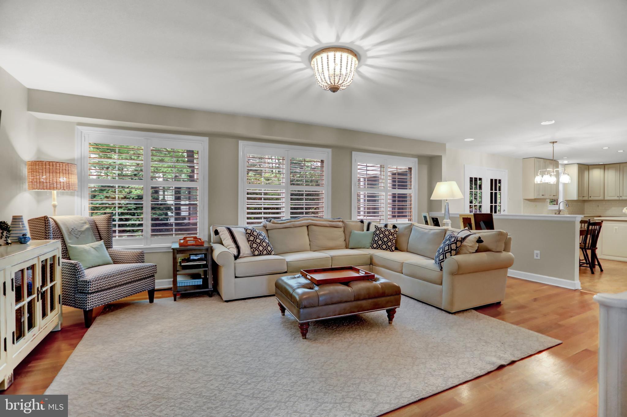 MAYFAIR - Residential