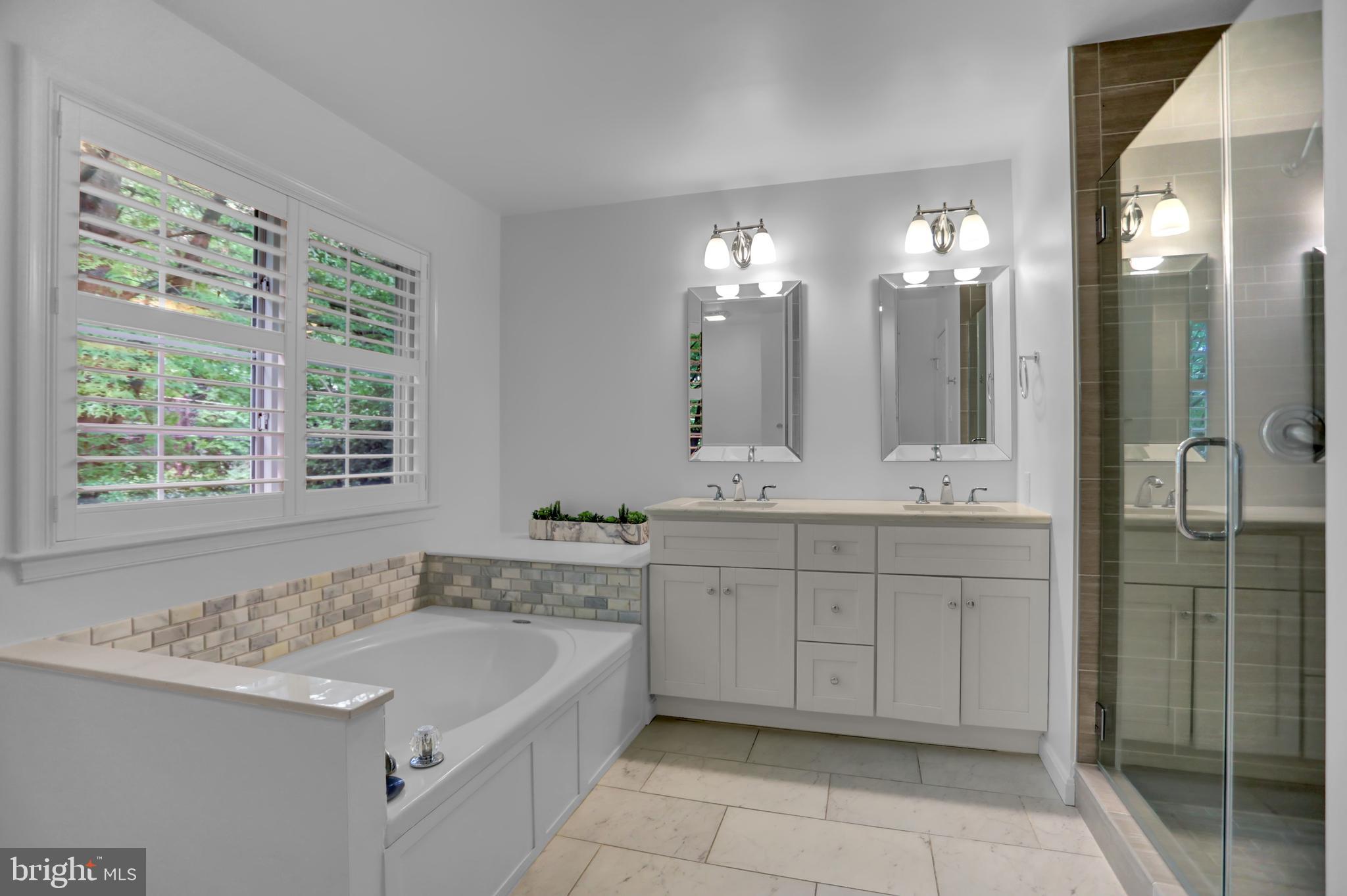 MAYFAIR - Residential