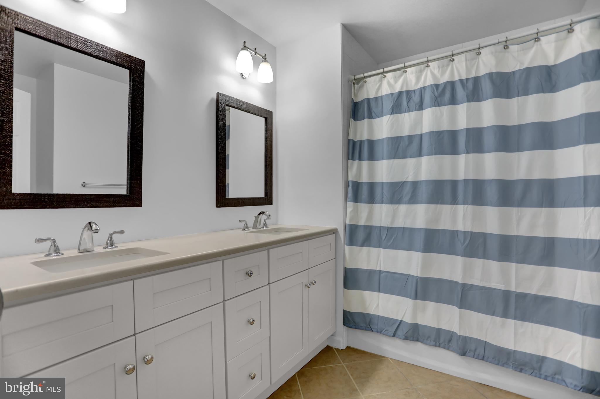 MAYFAIR - Residential