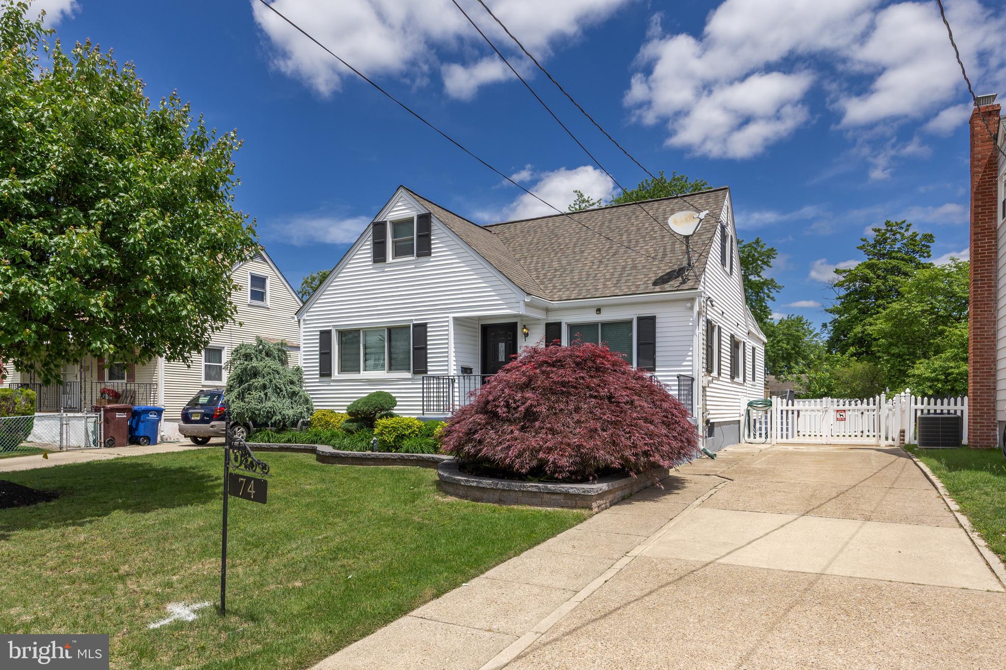 74 N CHESTER AVENUE