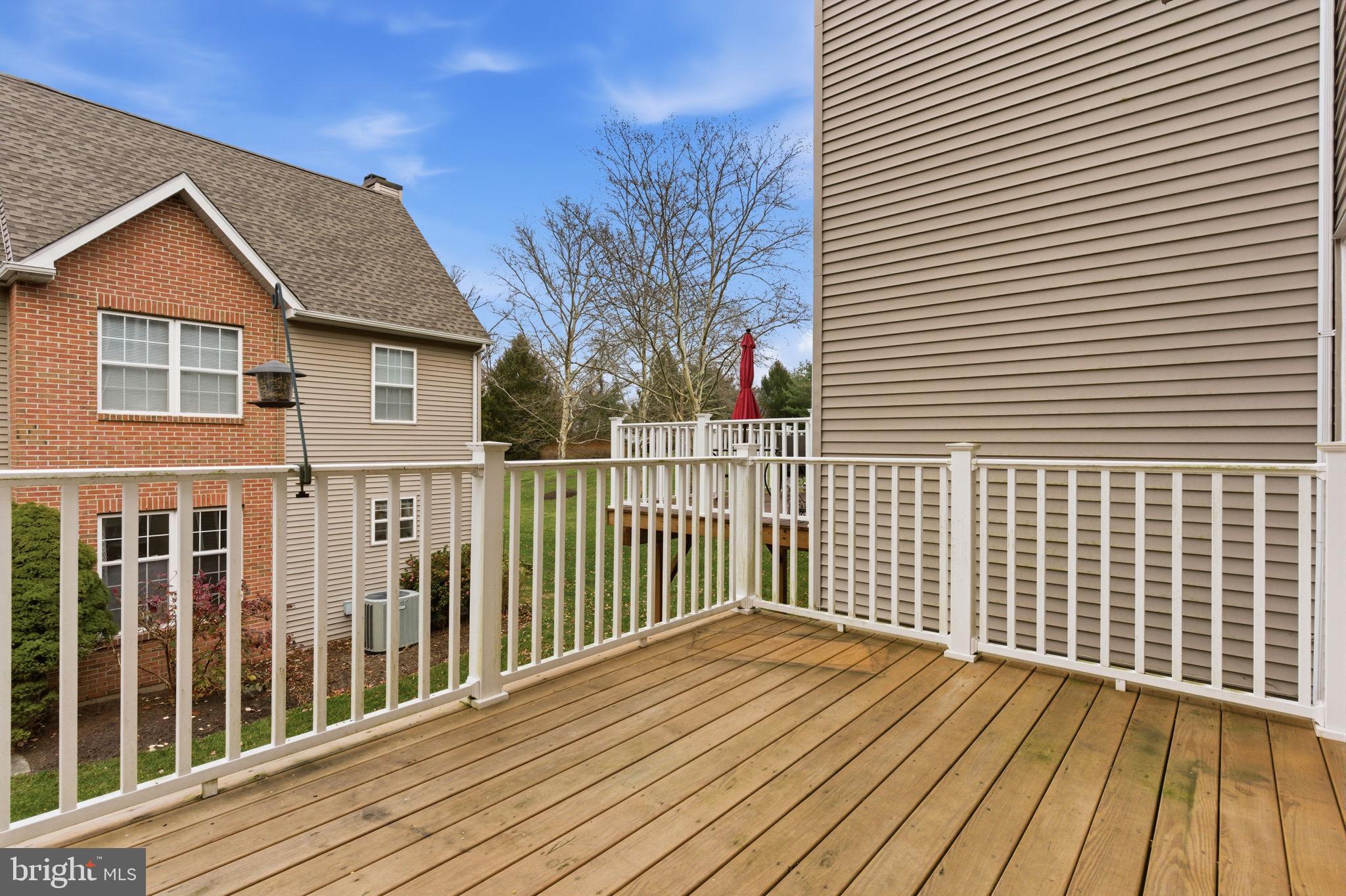 CHARING CROSS - Residential