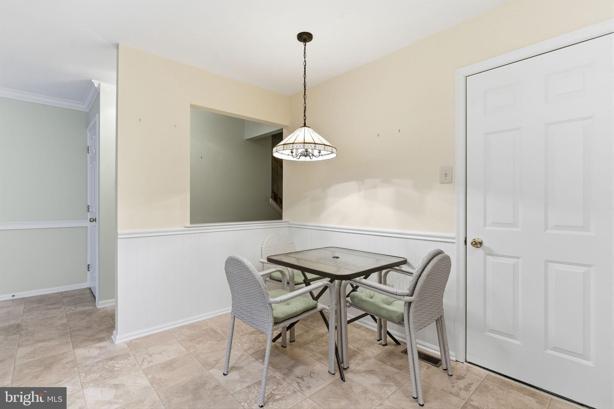 CHARING CROSS - Residential