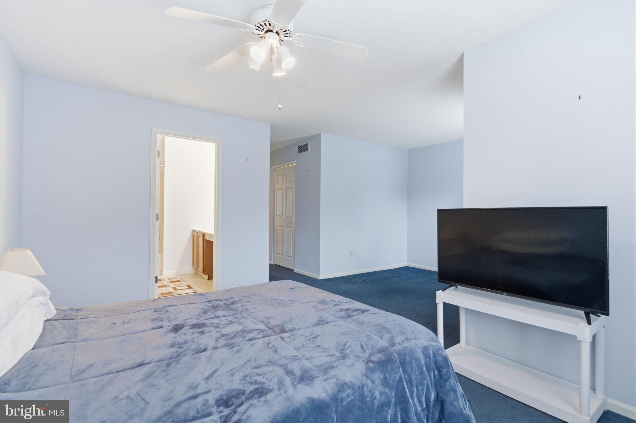 CHARING CROSS - Residential