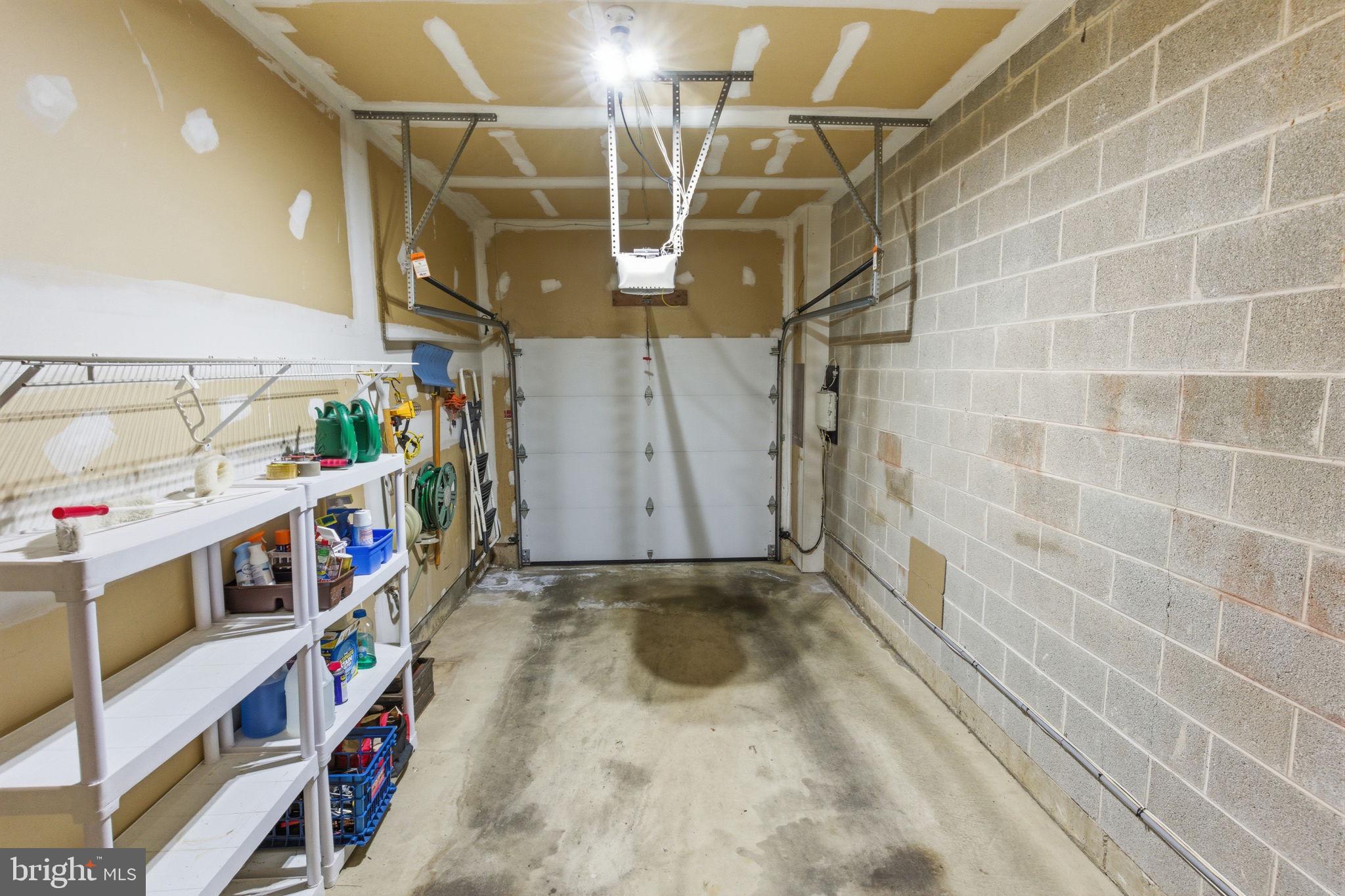 CHARING CROSS - Residential