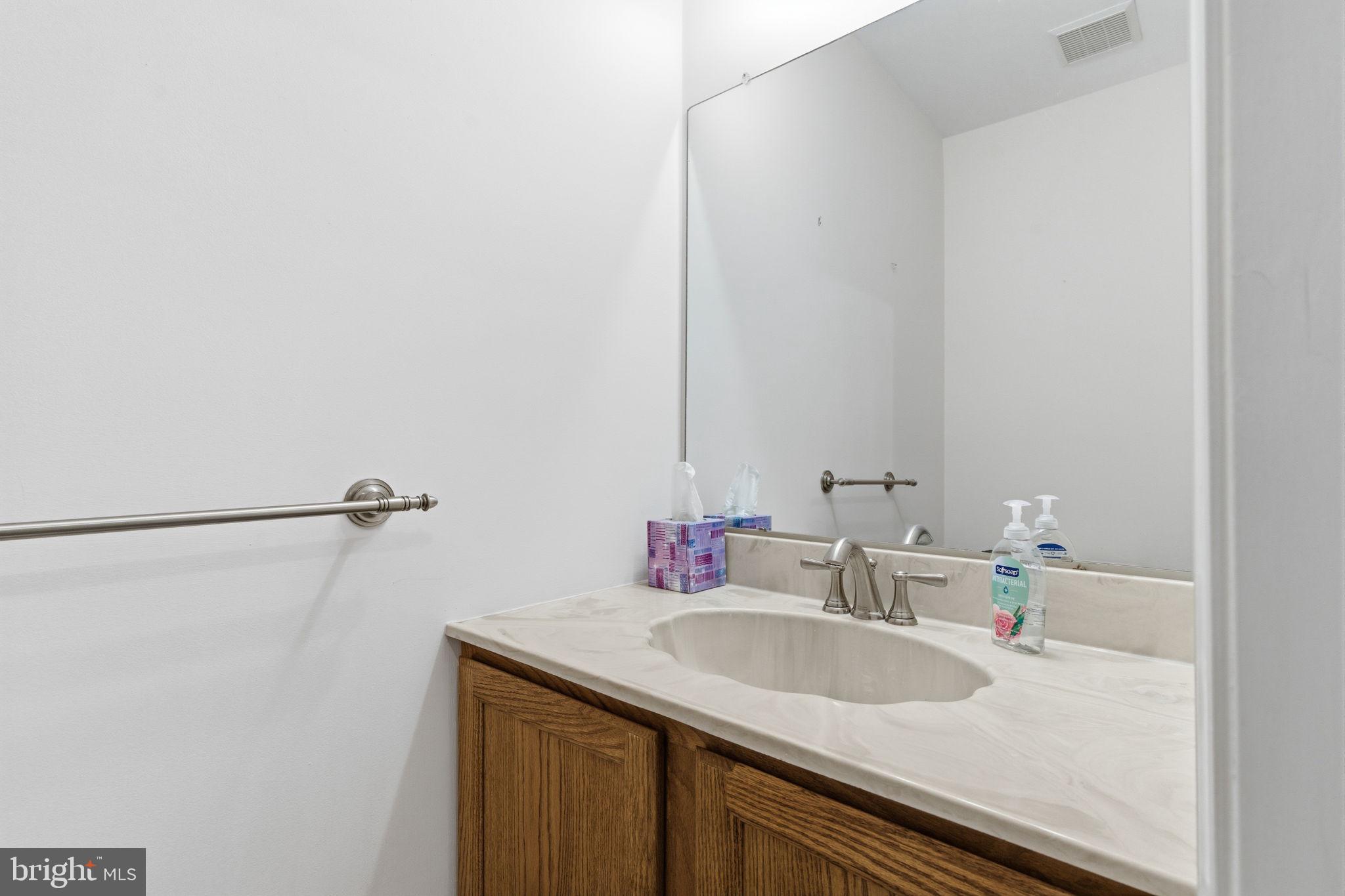 CHARING CROSS - Residential