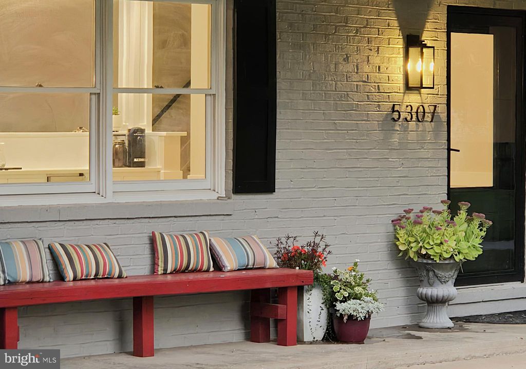 Photo of 5307 Pommel Drive, MOUNT AIRY, MD 21771 (MLS # MDCR2029834)