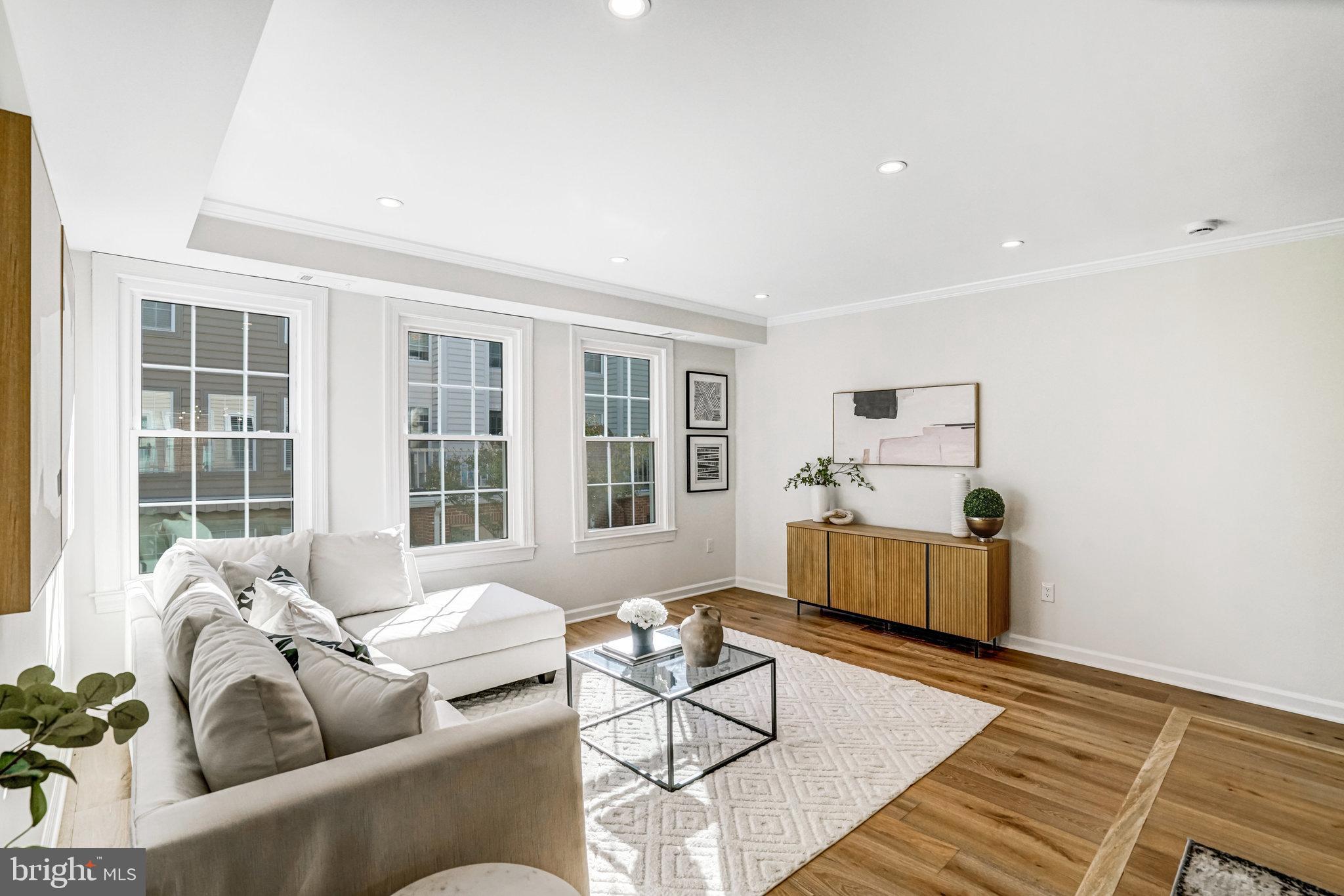 BRADDOCK PLACE TOWNHOMES - Residential