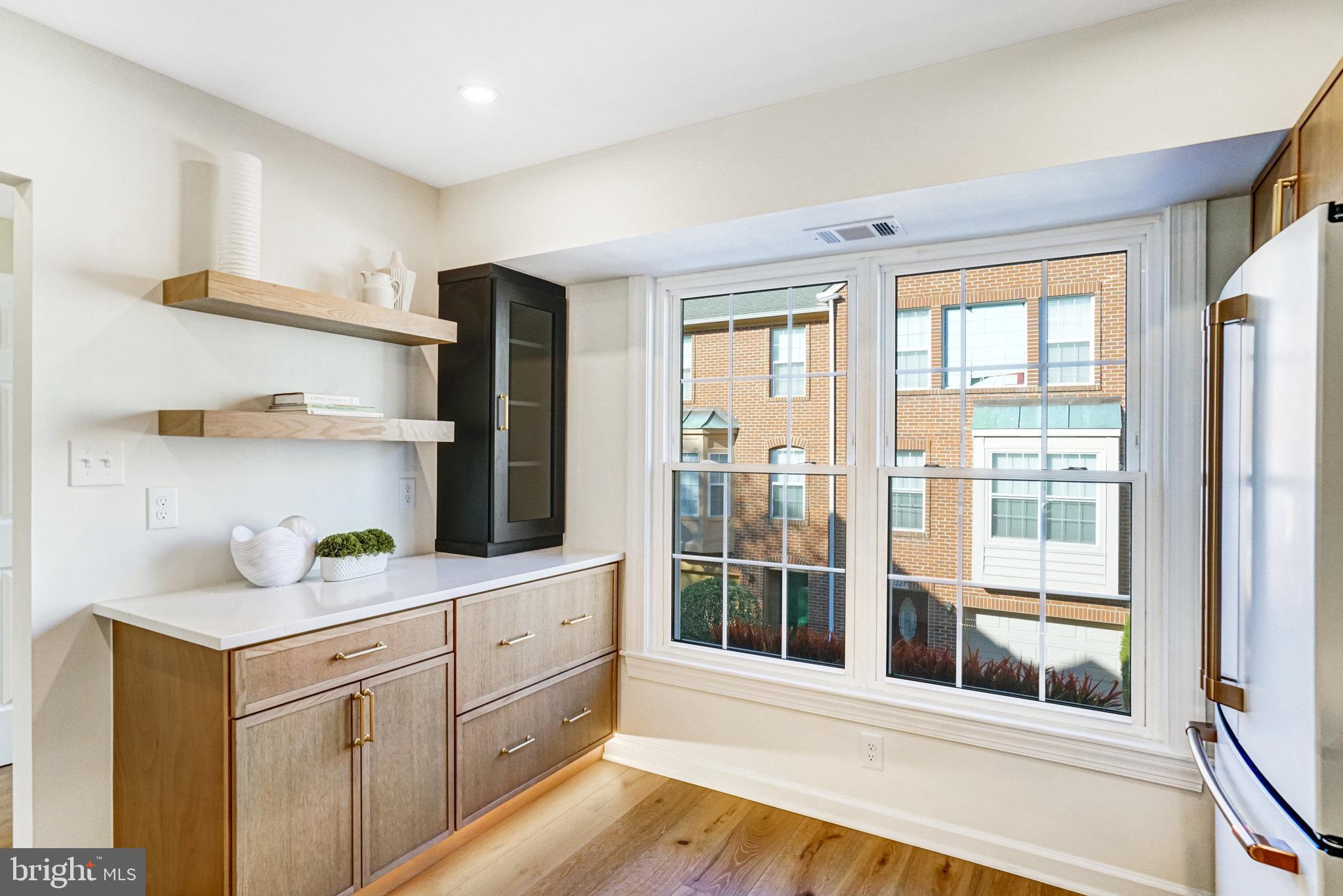 BRADDOCK PLACE TOWNHOMES - Residential