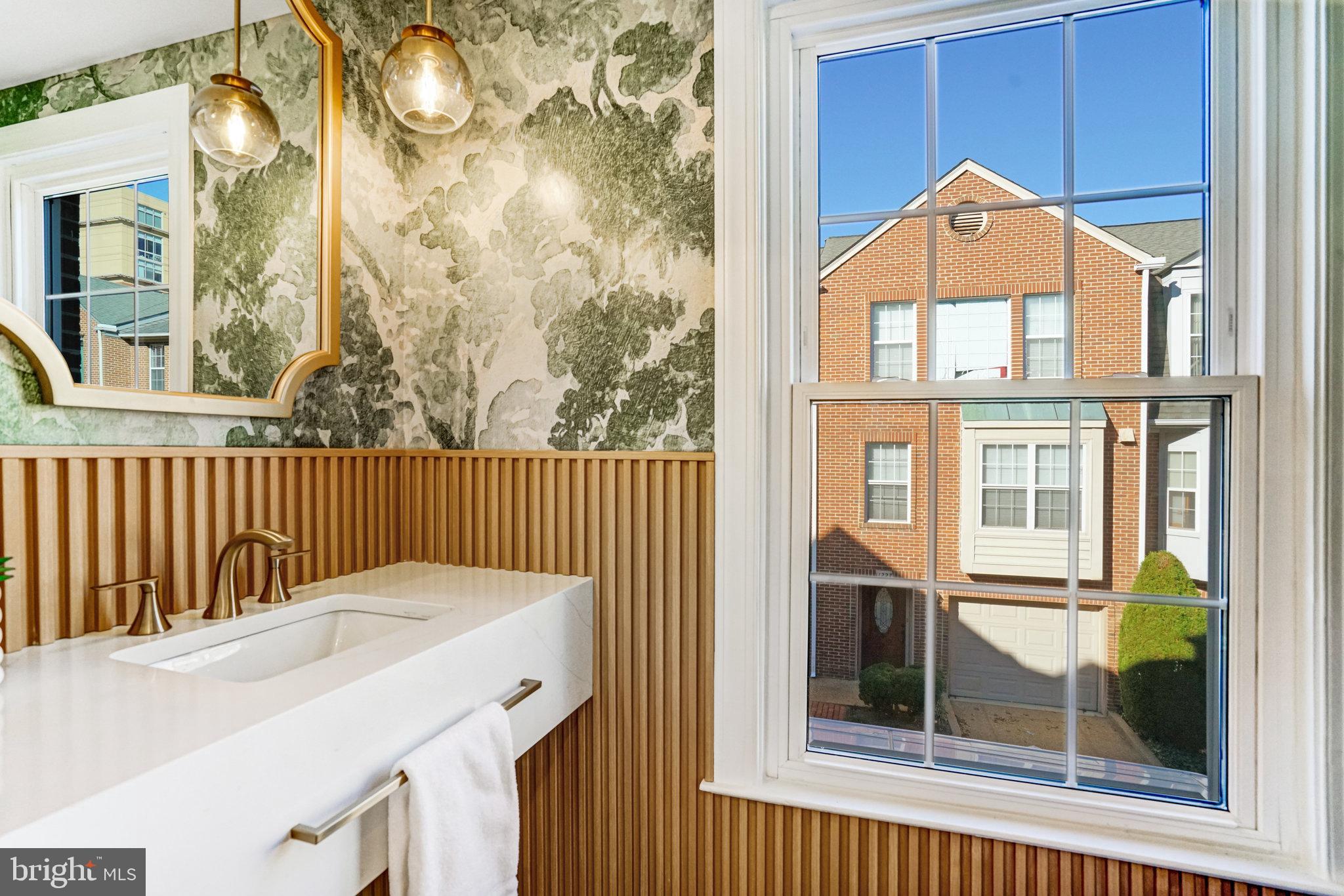 BRADDOCK PLACE TOWNHOMES - Residential