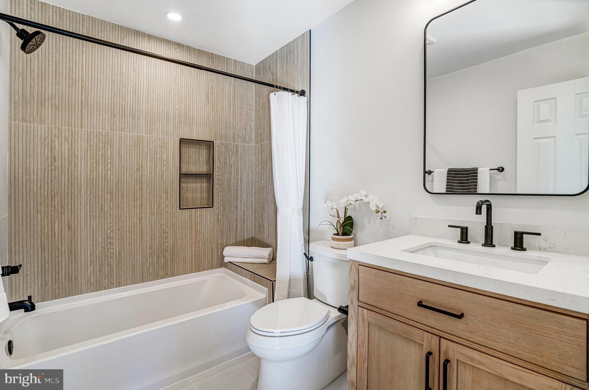 BRADDOCK PLACE TOWNHOMES - Residential