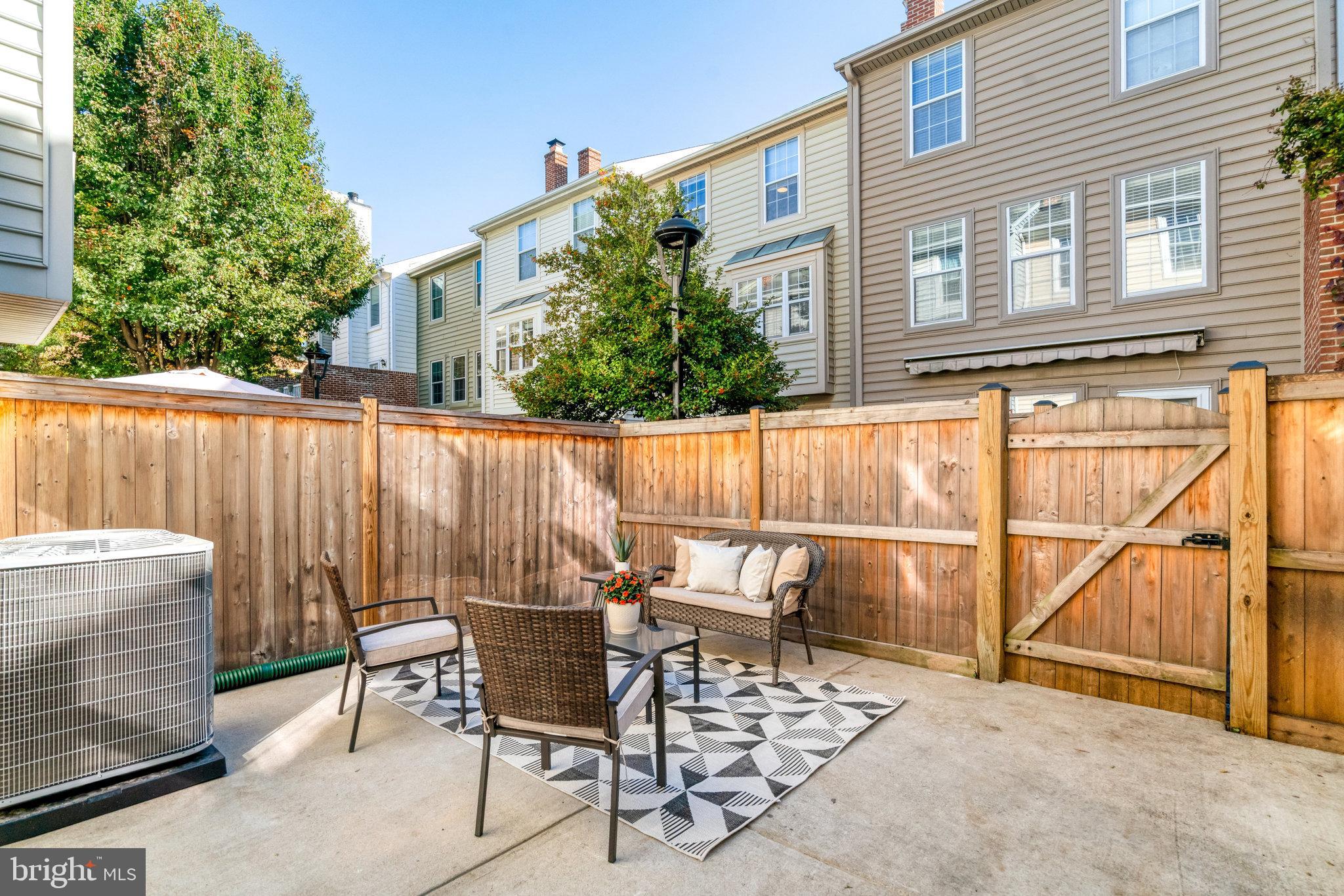 BRADDOCK PLACE TOWNHOMES - Residential