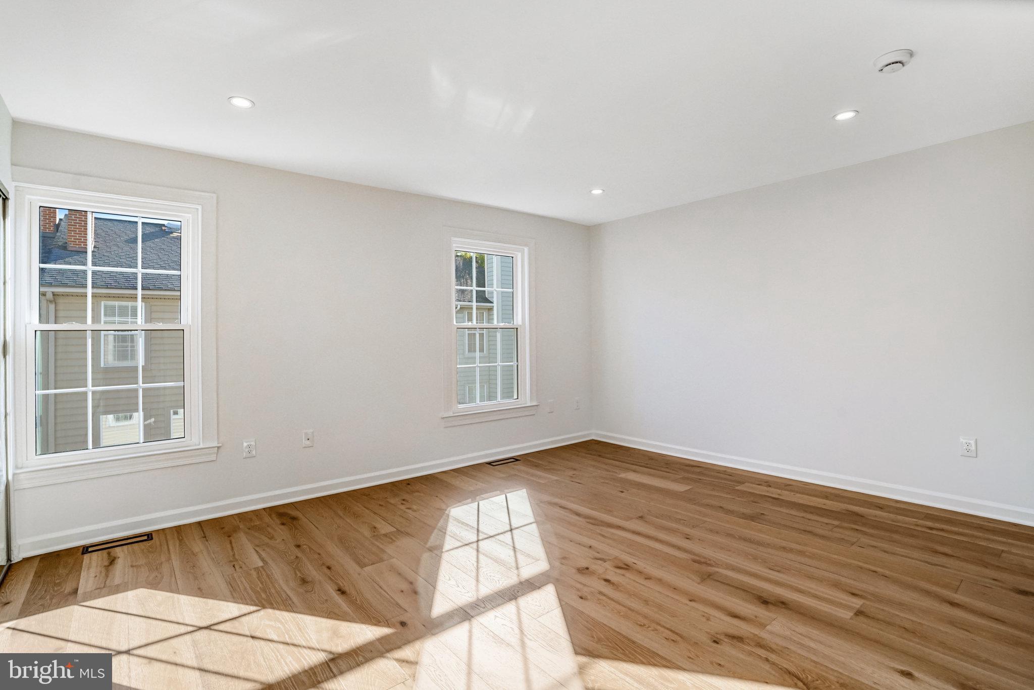 BRADDOCK PLACE TOWNHOMES - Residential