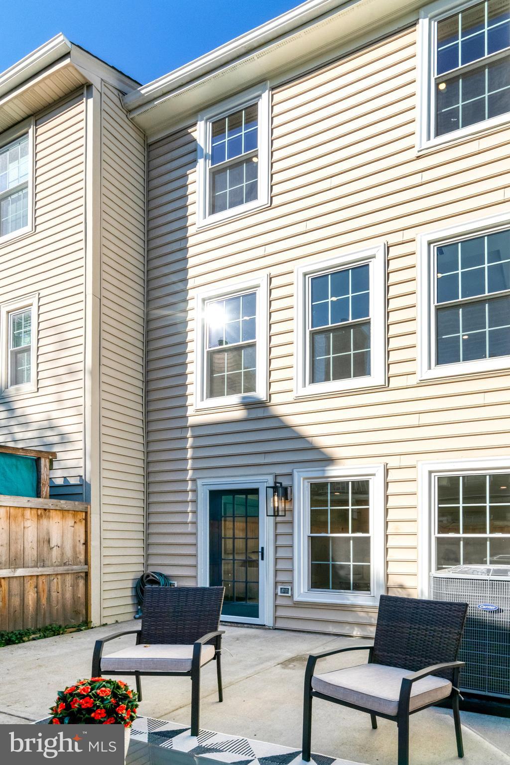 BRADDOCK PLACE TOWNHOMES - Residential