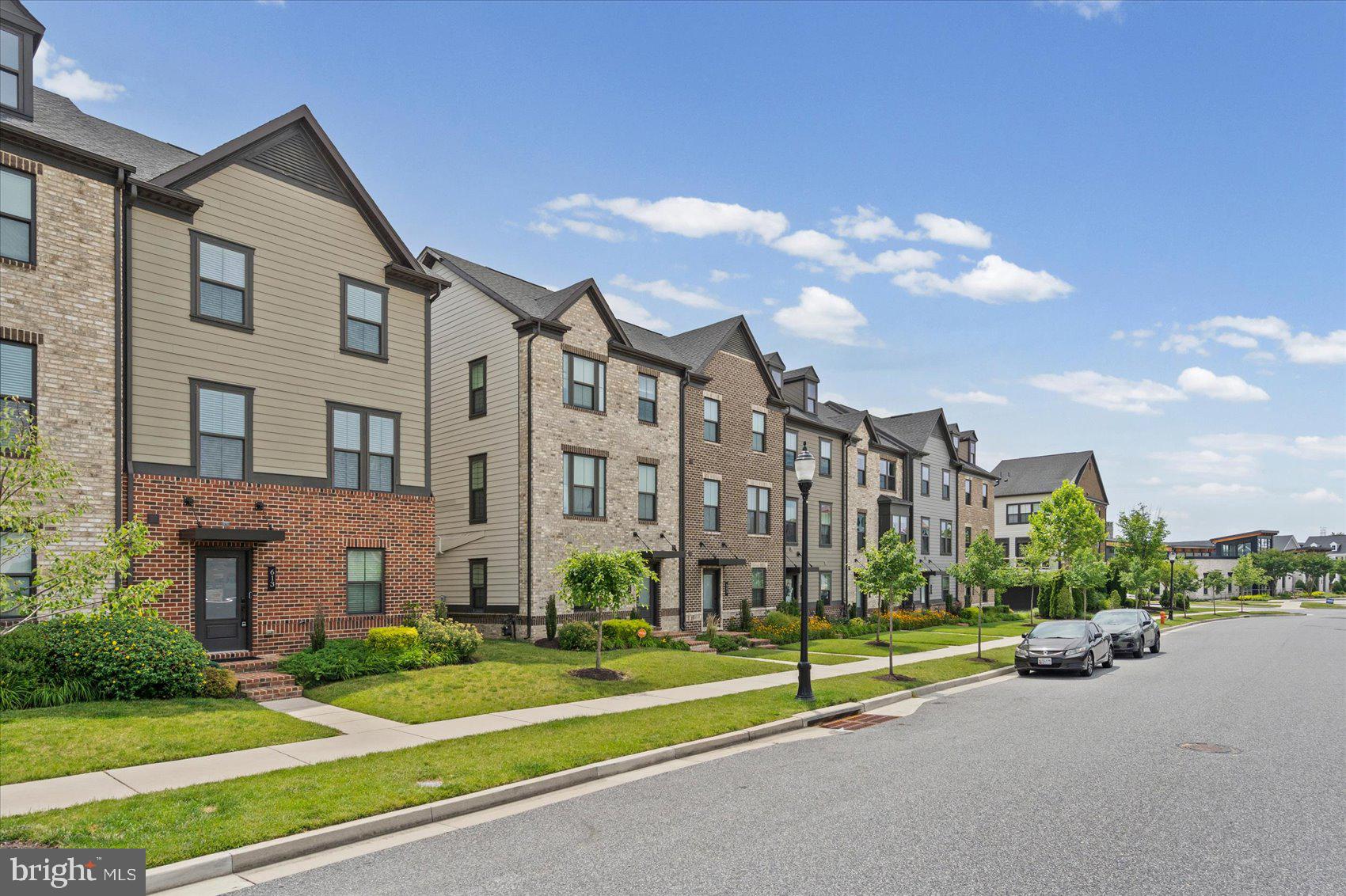613 COLINDALE