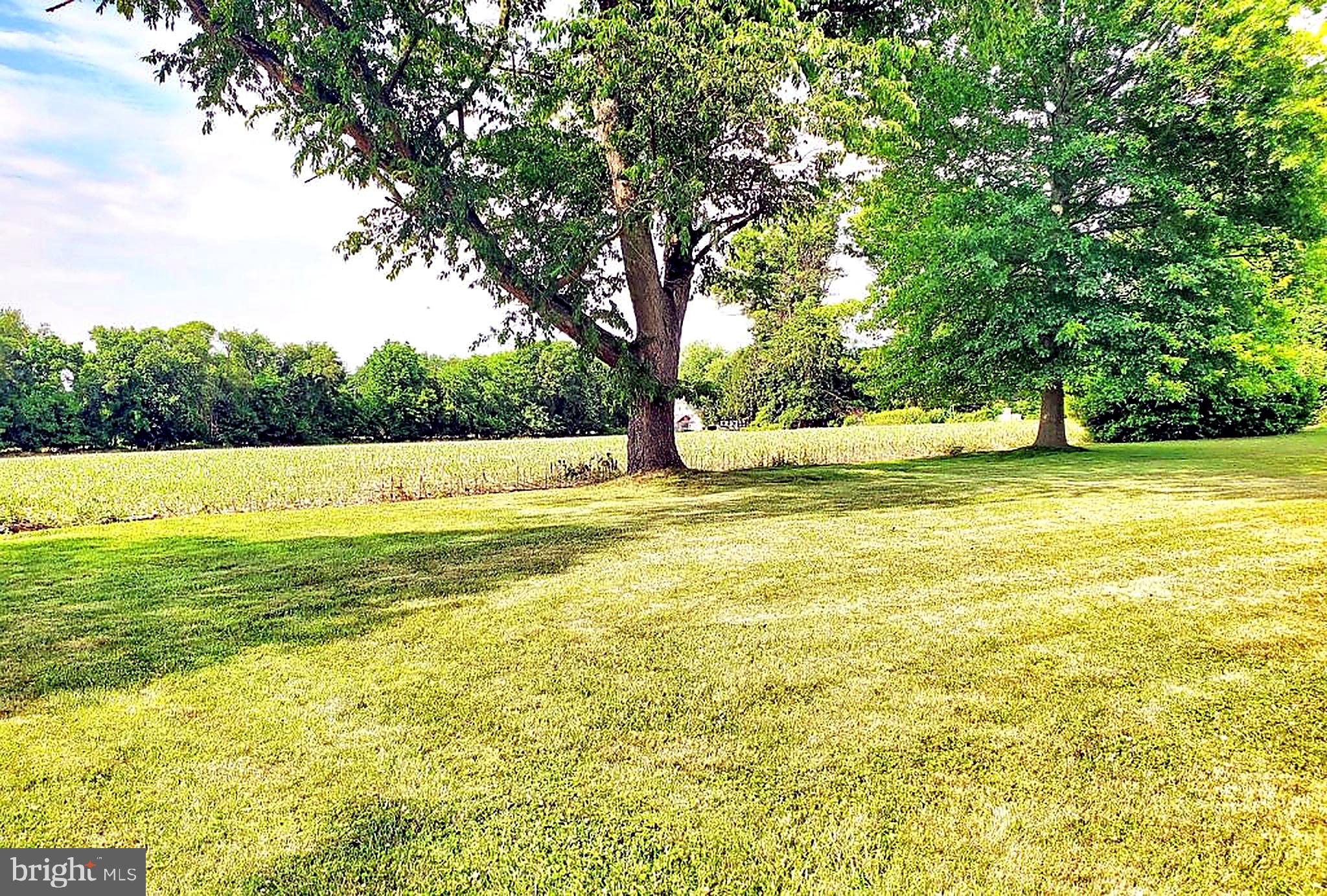 914 W FAIRWAY DRIVE