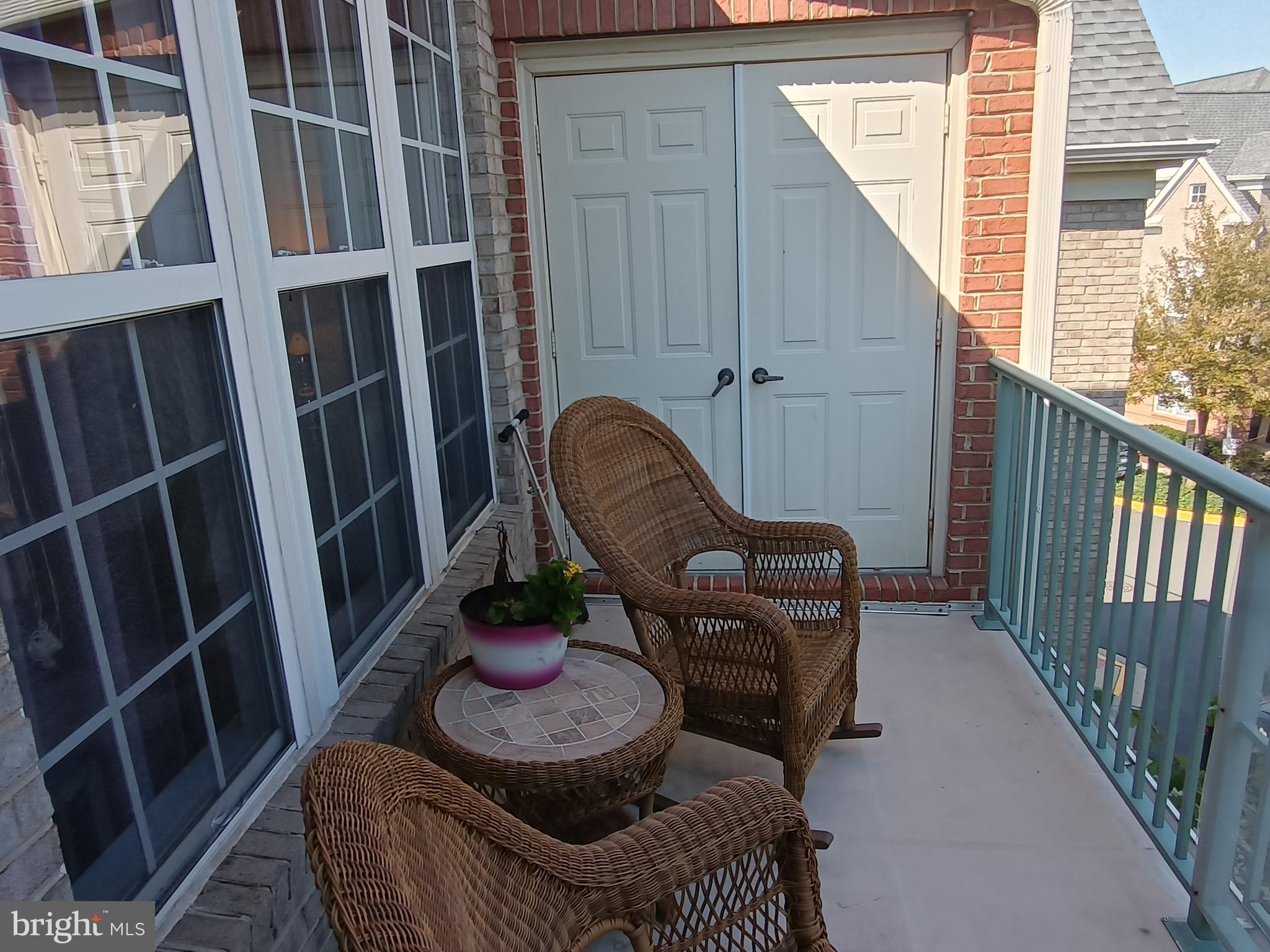 MADISON PARK AT WEST MARKET - Residential Lease