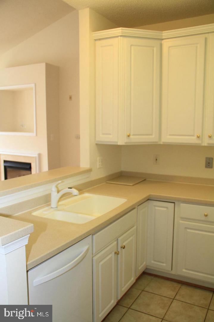 MADISON PARK AT WEST MARKET - Residential Lease