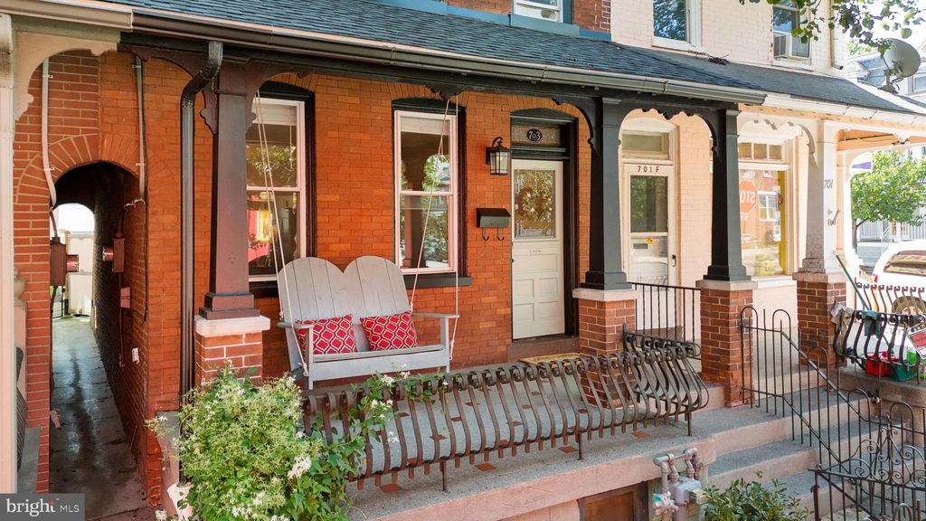 Photo of 703 N SHIPPEN ST, LANCASTER, PA 17602 (MLS # PALA2040958)