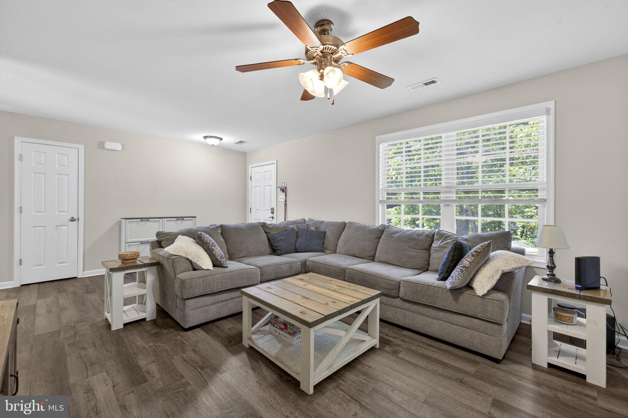 RIVER VIEW PARK - Residential