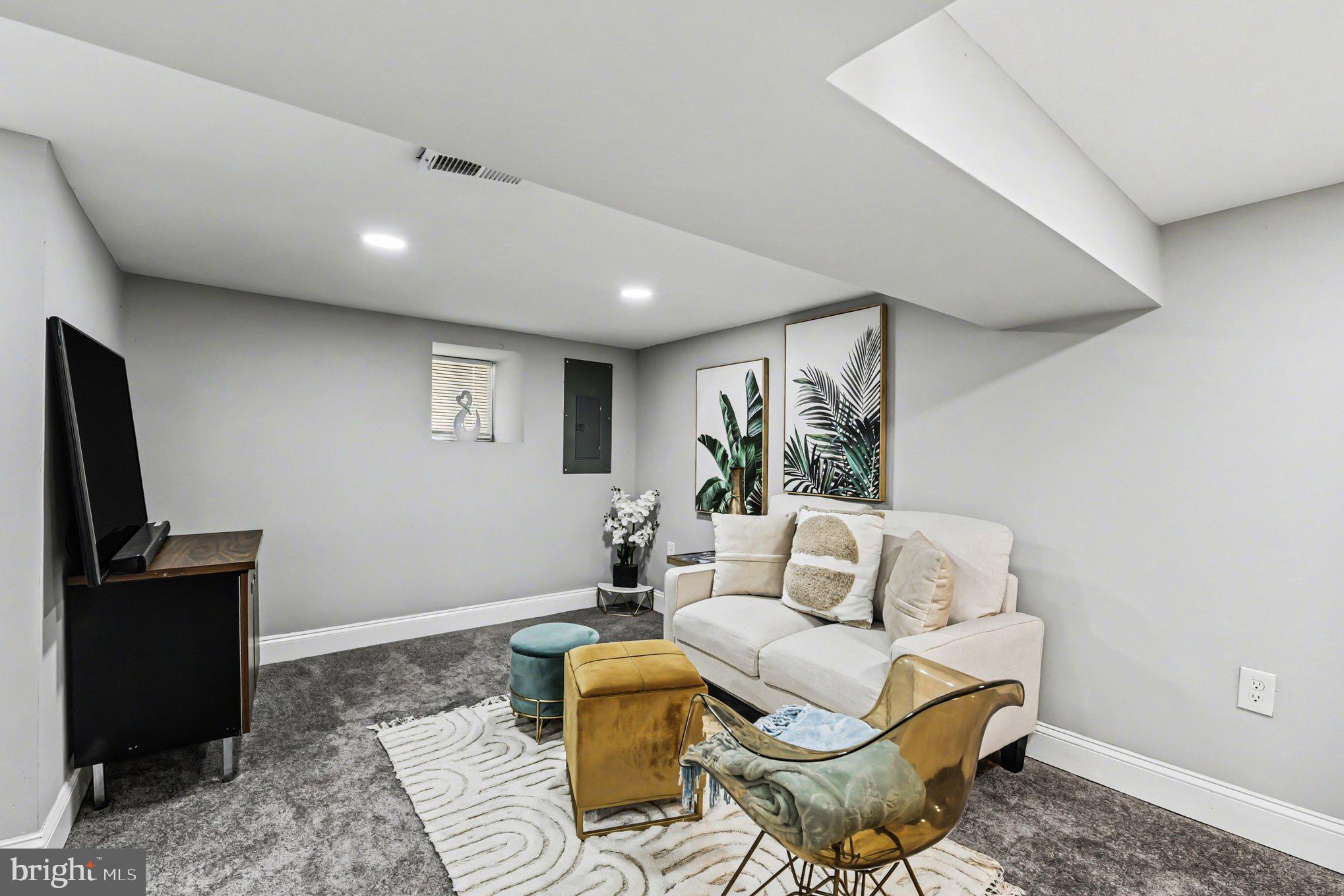 GWYNN OAK - Residential