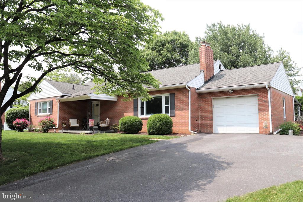 Photo of 121 SAVO AVE, LANCASTER, PA 17601 (MLS # PALA2035408)