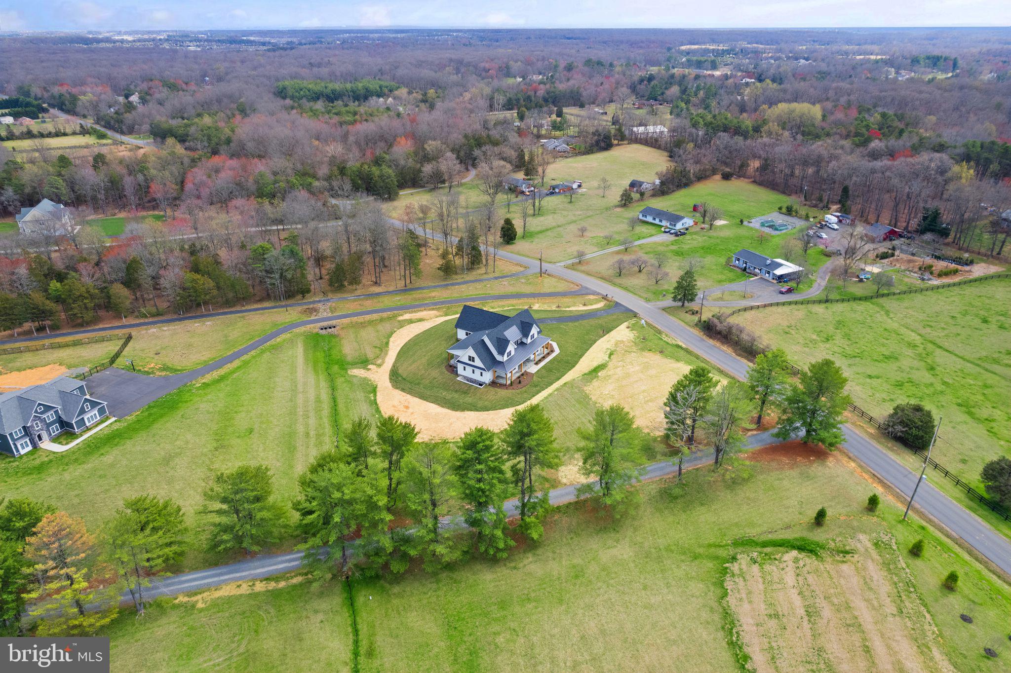 MOUNTAIN FARM - Residential