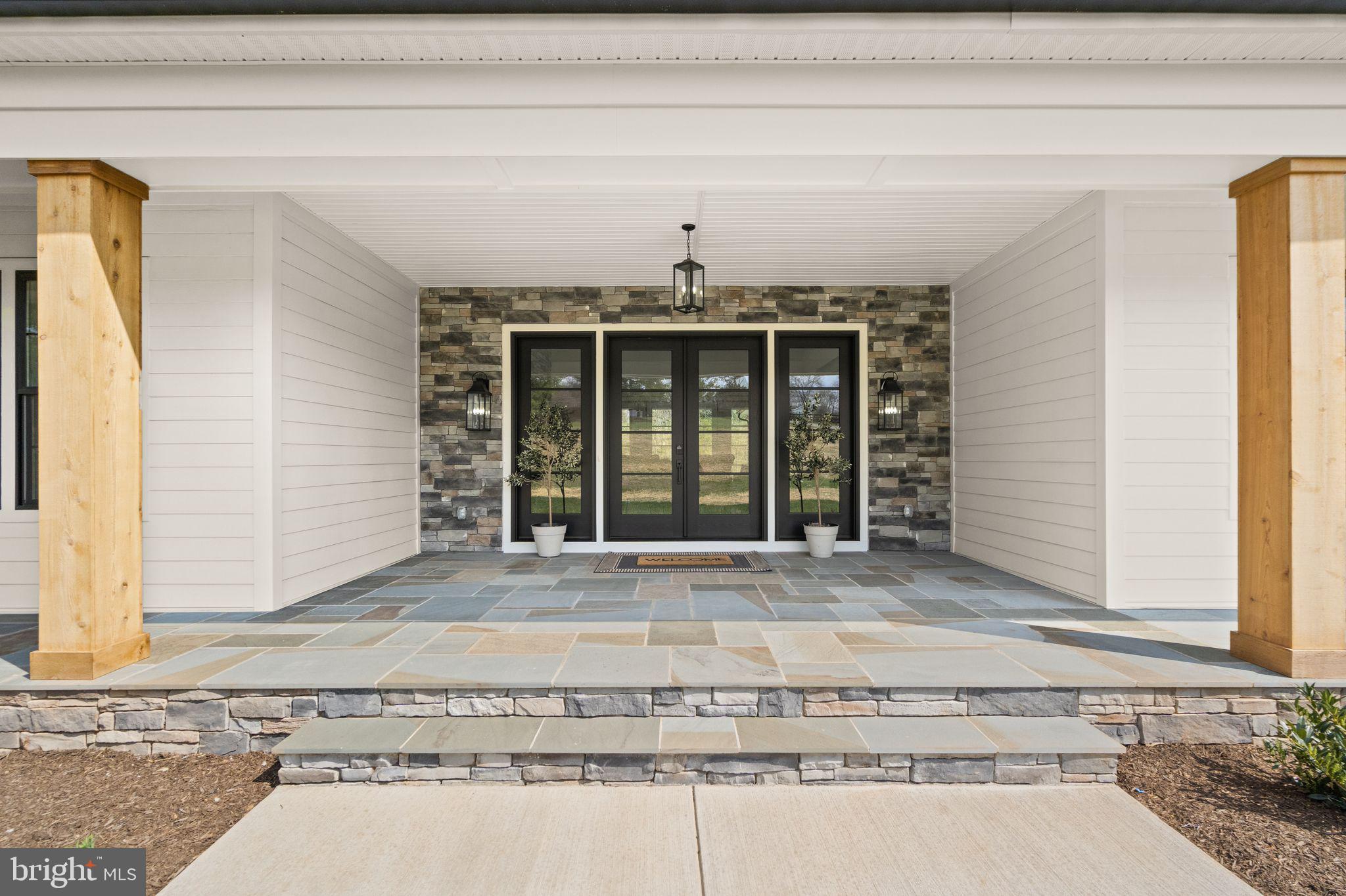 MOUNTAIN FARM - Residential