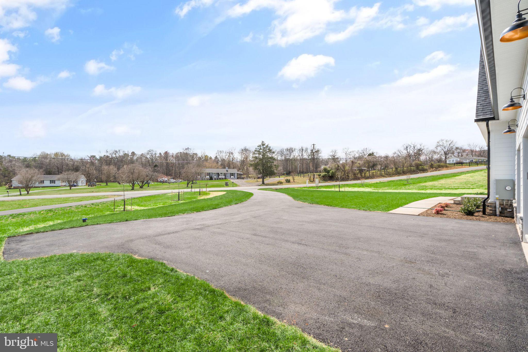 MOUNTAIN FARM - Residential