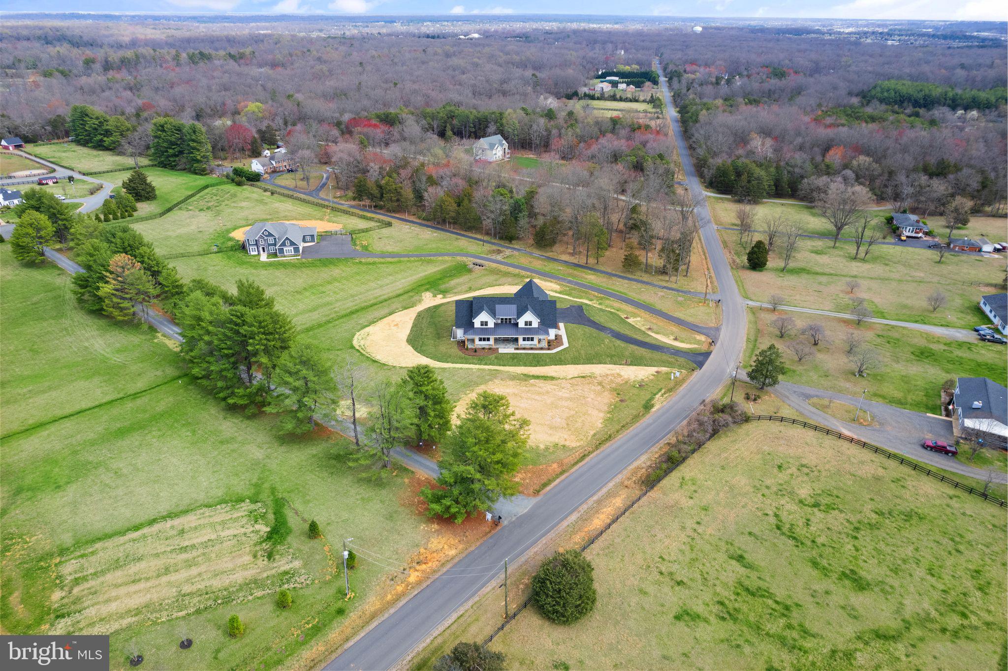 MOUNTAIN FARM - Residential