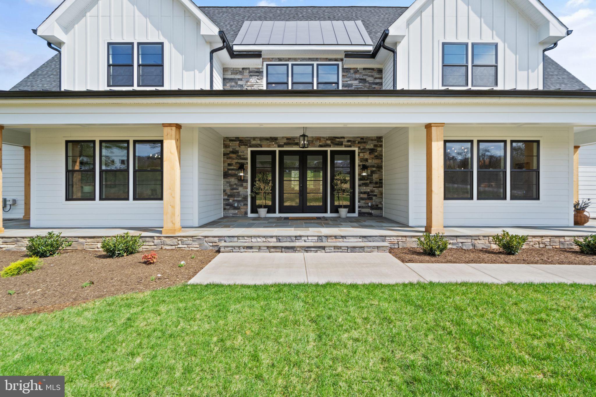 MOUNTAIN FARM - Residential