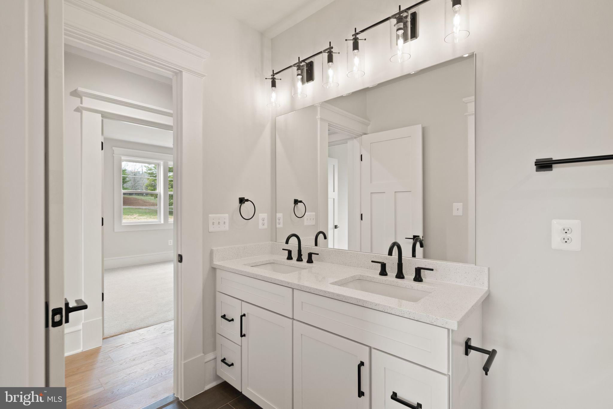 MOUNTAIN FARM - Residential