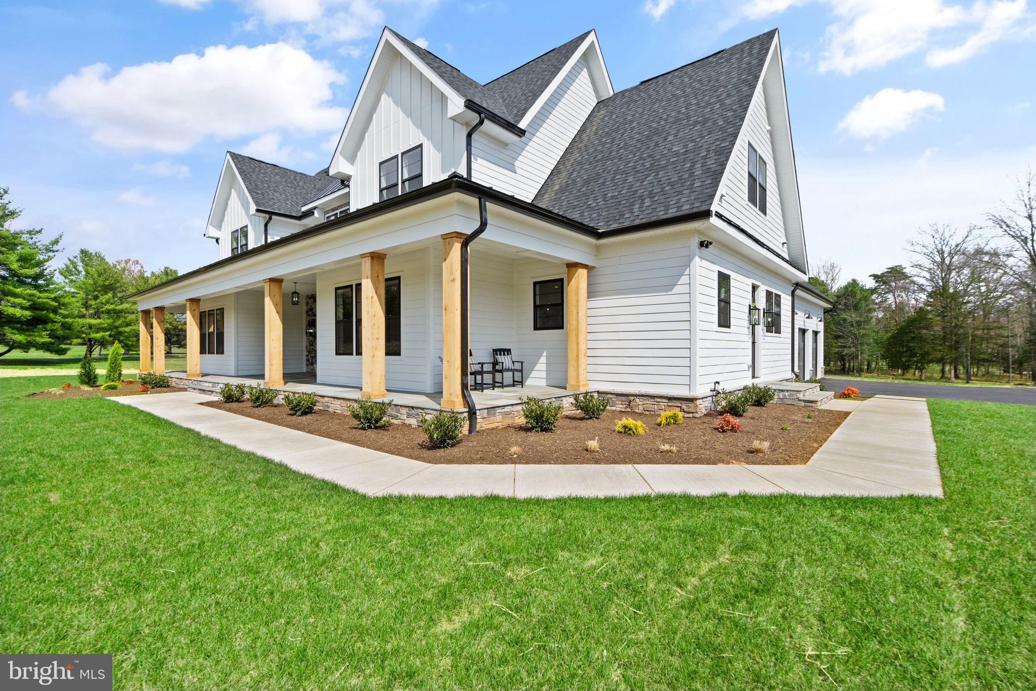 MOUNTAIN FARM - Residential