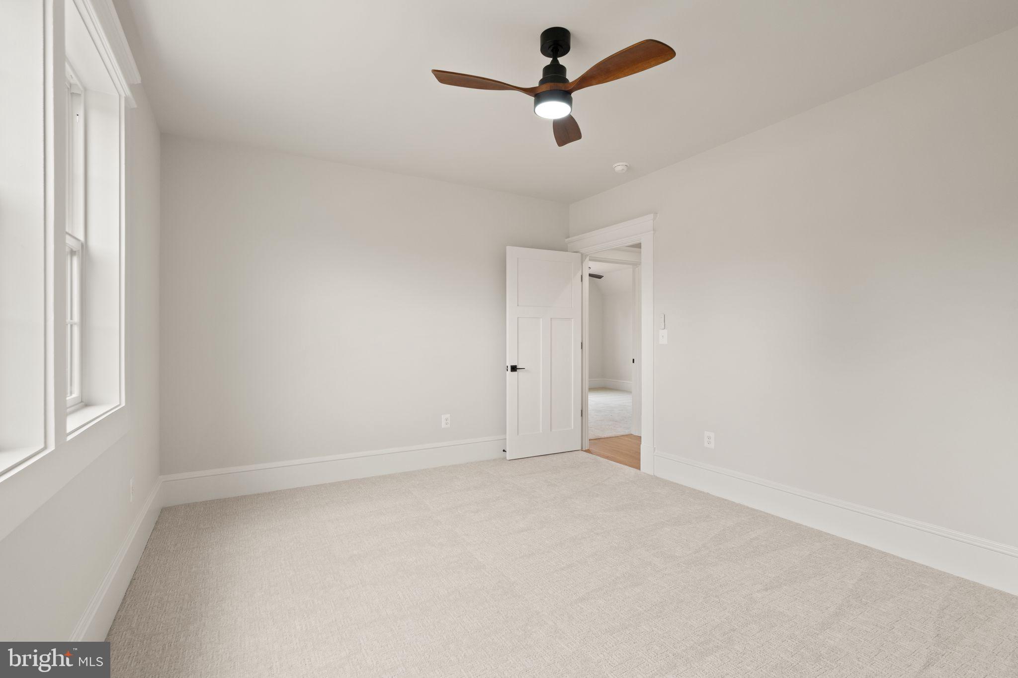 MOUNTAIN FARM - Residential