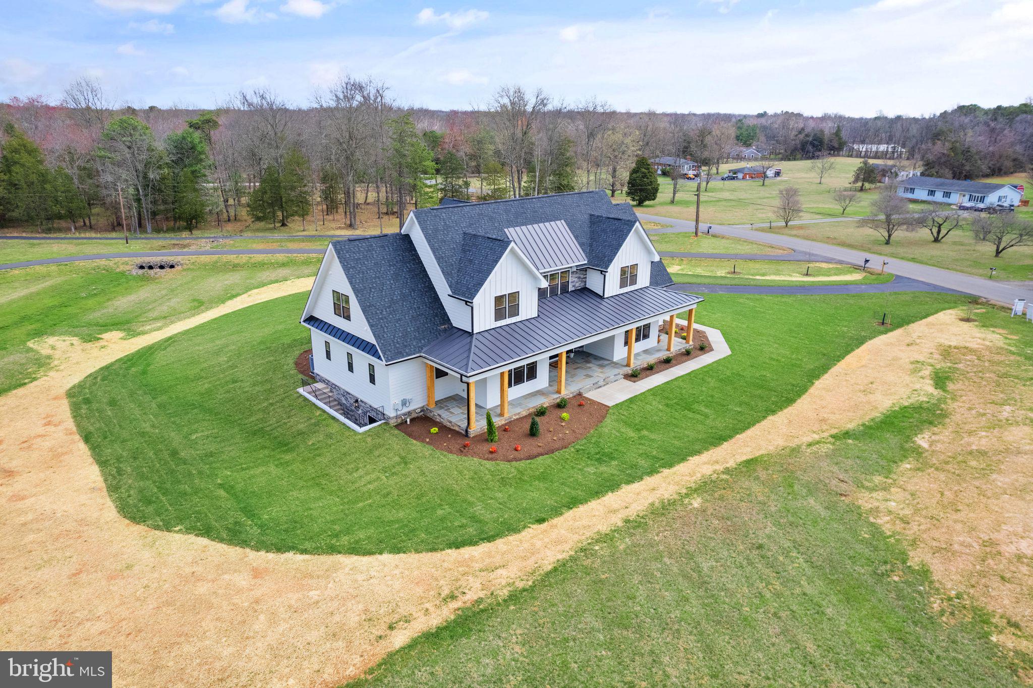 MOUNTAIN FARM - Residential