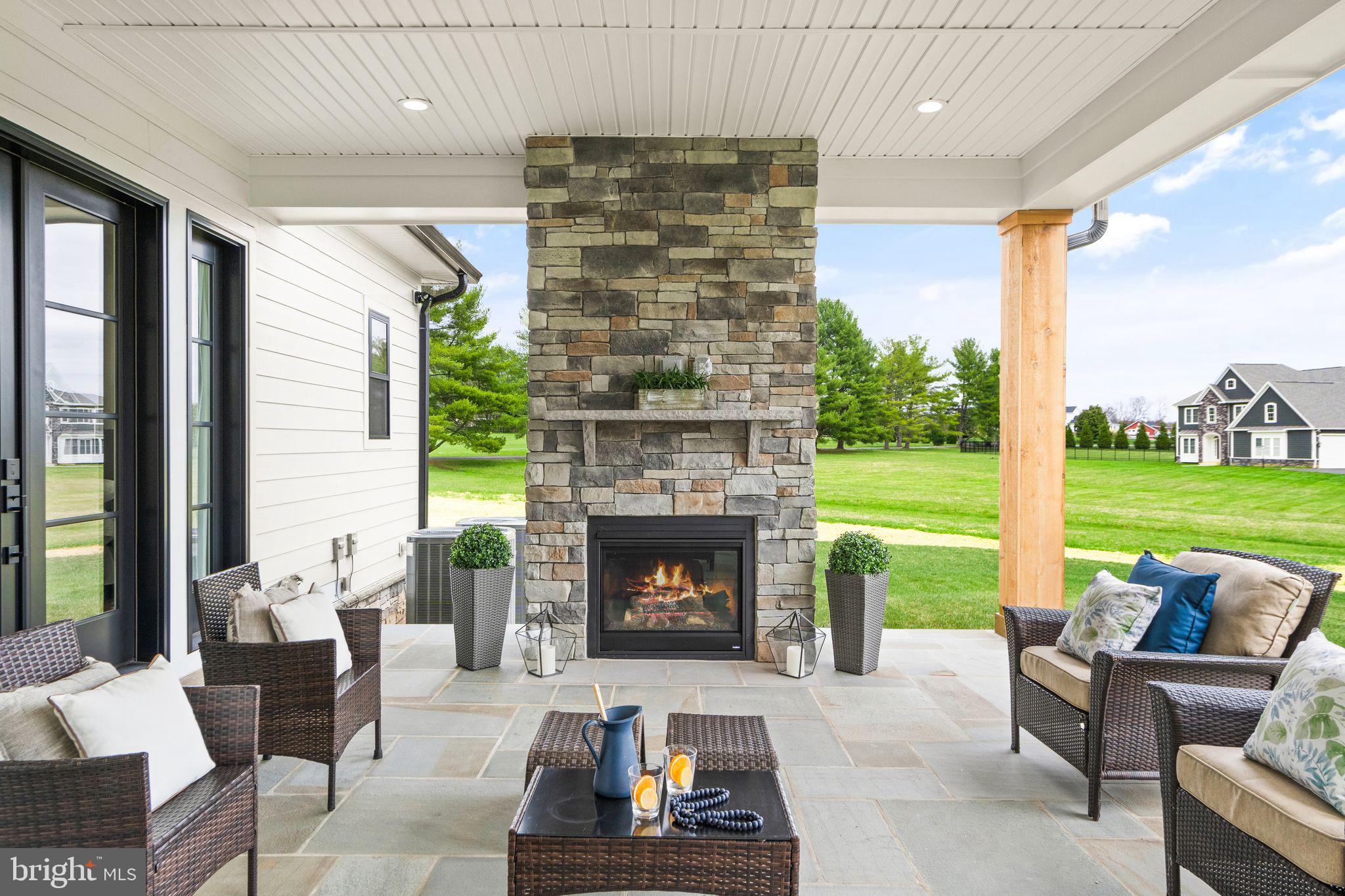 MOUNTAIN FARM - Residential