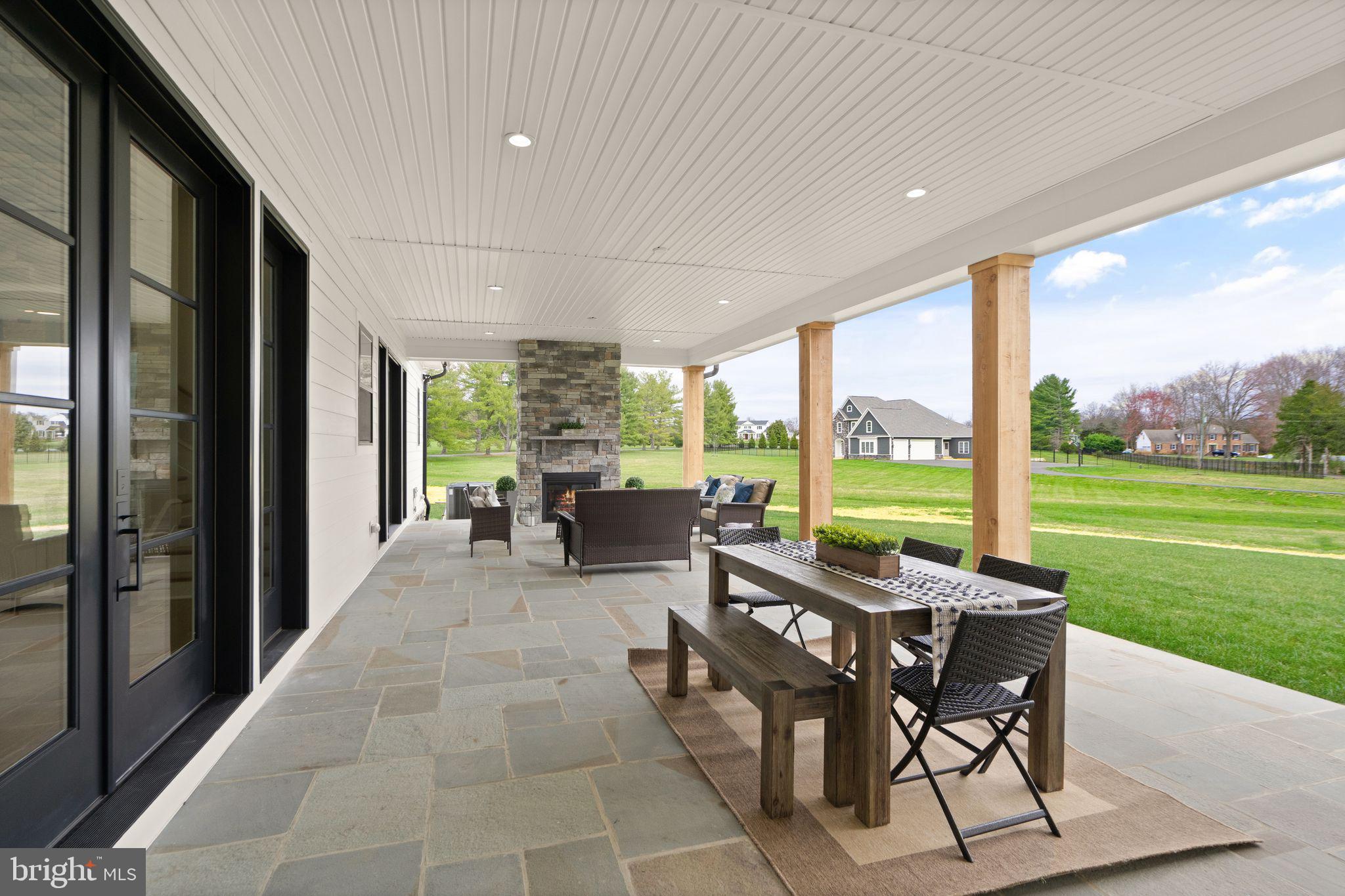 MOUNTAIN FARM - Residential