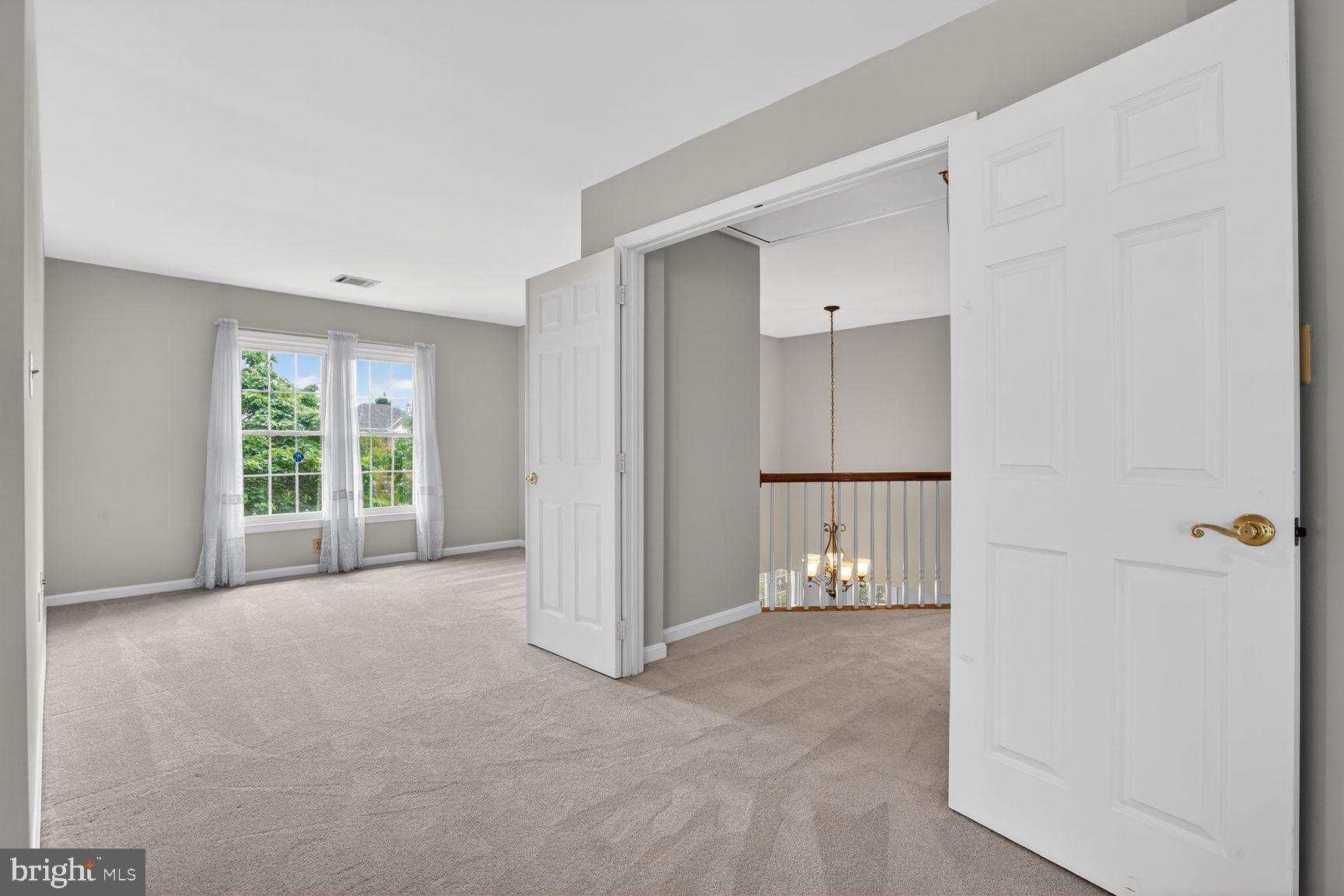 FRANKLIN WOODS - Residential