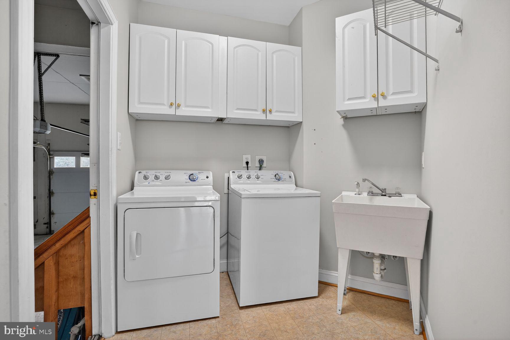 FRANKLIN WOODS - Residential