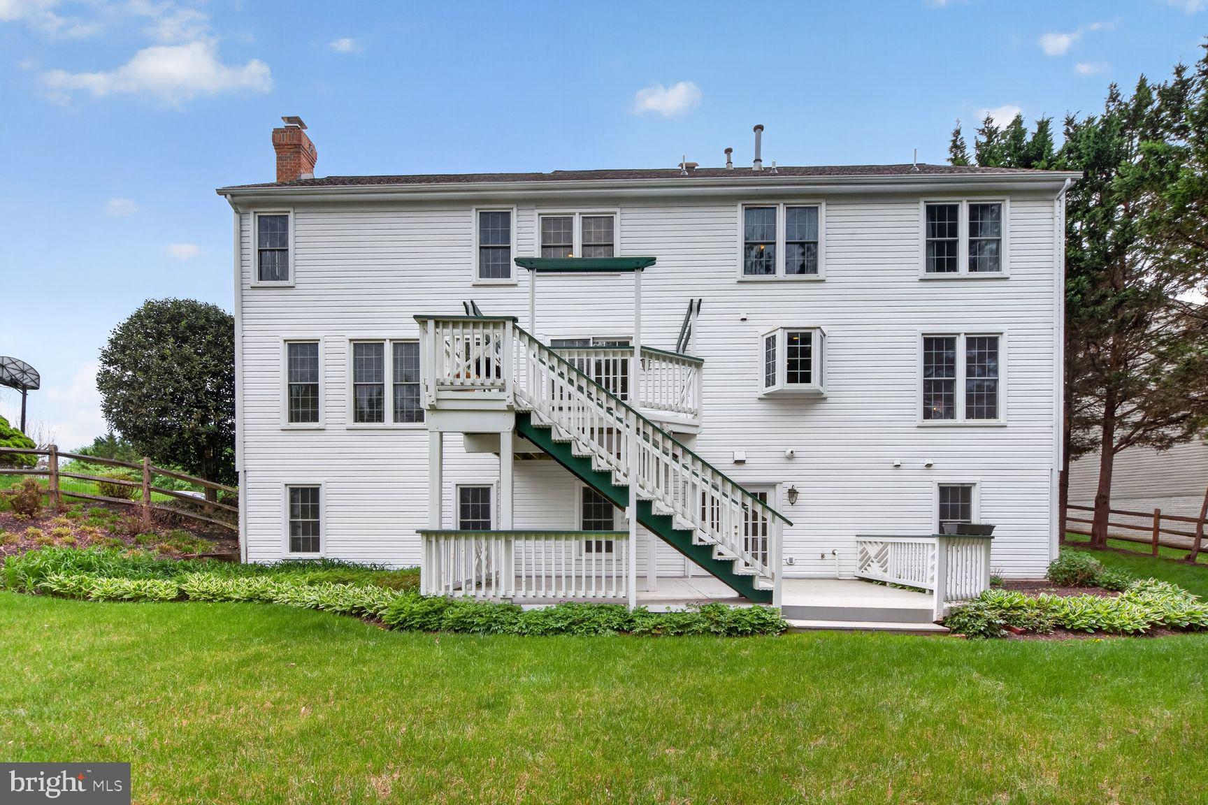 FRANKLIN WOODS - Residential