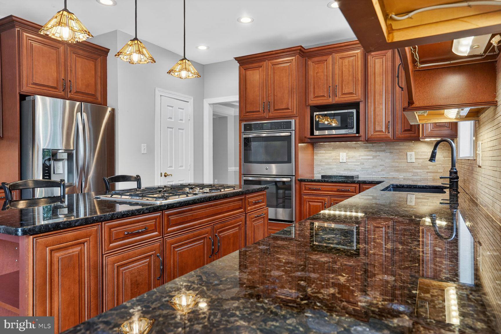 FRANKLIN WOODS - Residential