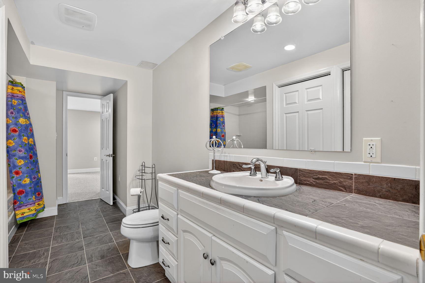 FRANKLIN WOODS - Residential